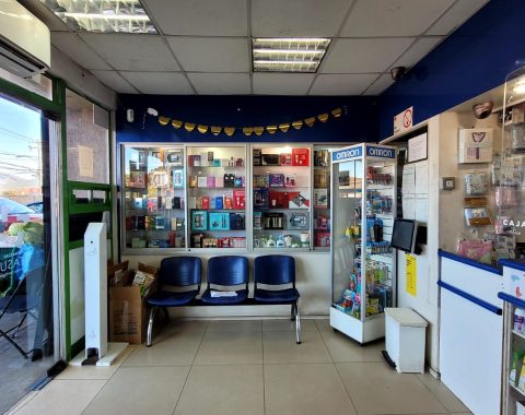 Angol Unimarc Farmacia Vitasur (11)