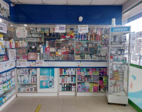 Angol Unimarc Farmacia Vitasur (4)