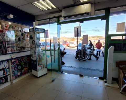 Angol Unimarc Farmacia Vitasur (8)